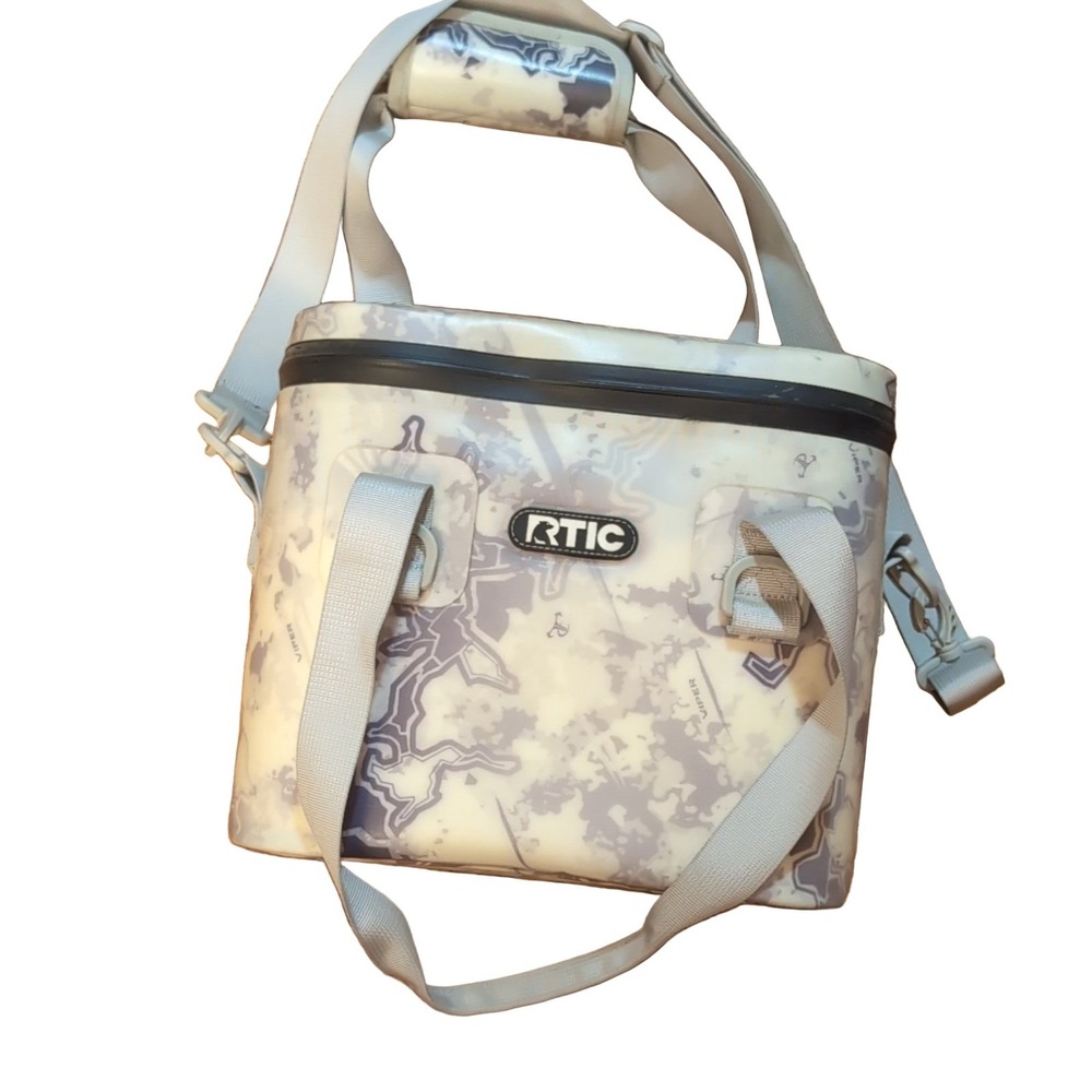 RTIC Soft Cooler Viper Camouflage Soft-Sided Shoulder Strap Camping Ice Box